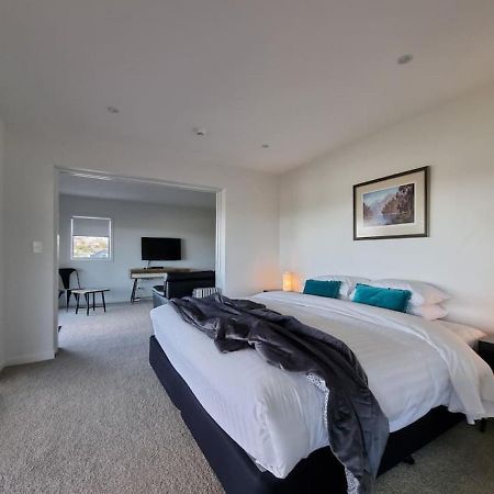 Fabulous Castor Bay 1 Bedroom With Views And Skytv Auckland Buitenkant foto