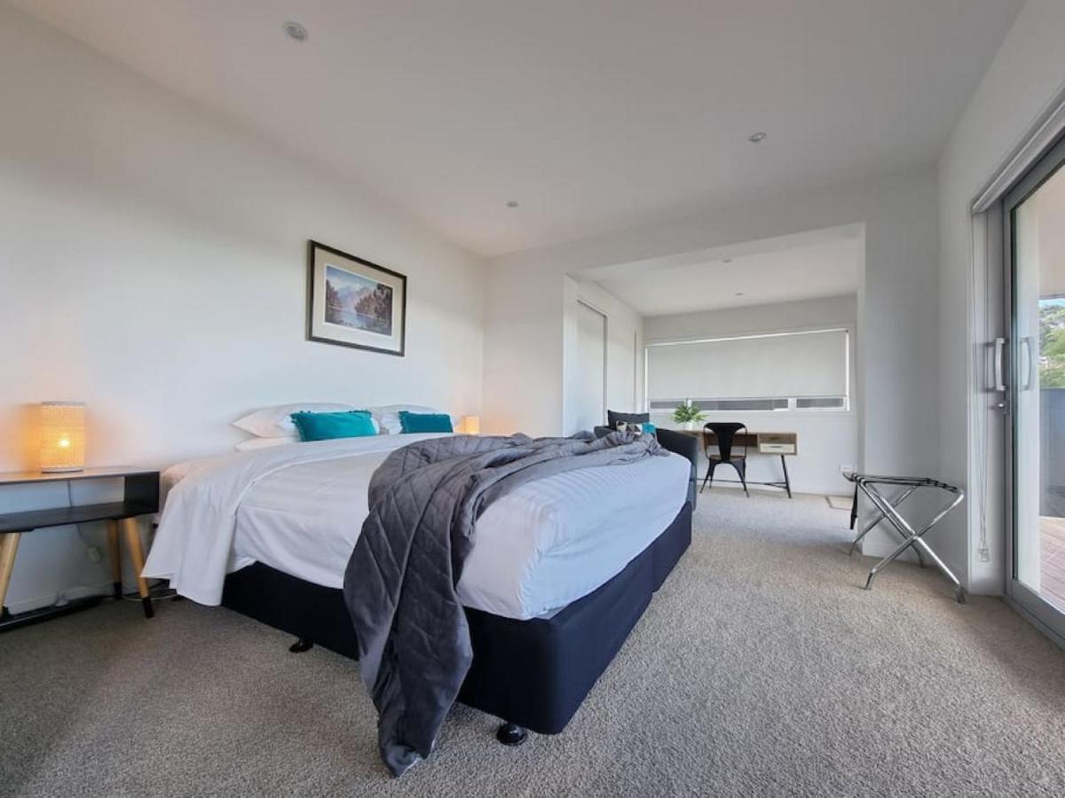 Fabulous Castor Bay 1 Bedroom With Views And Skytv Auckland Buitenkant foto