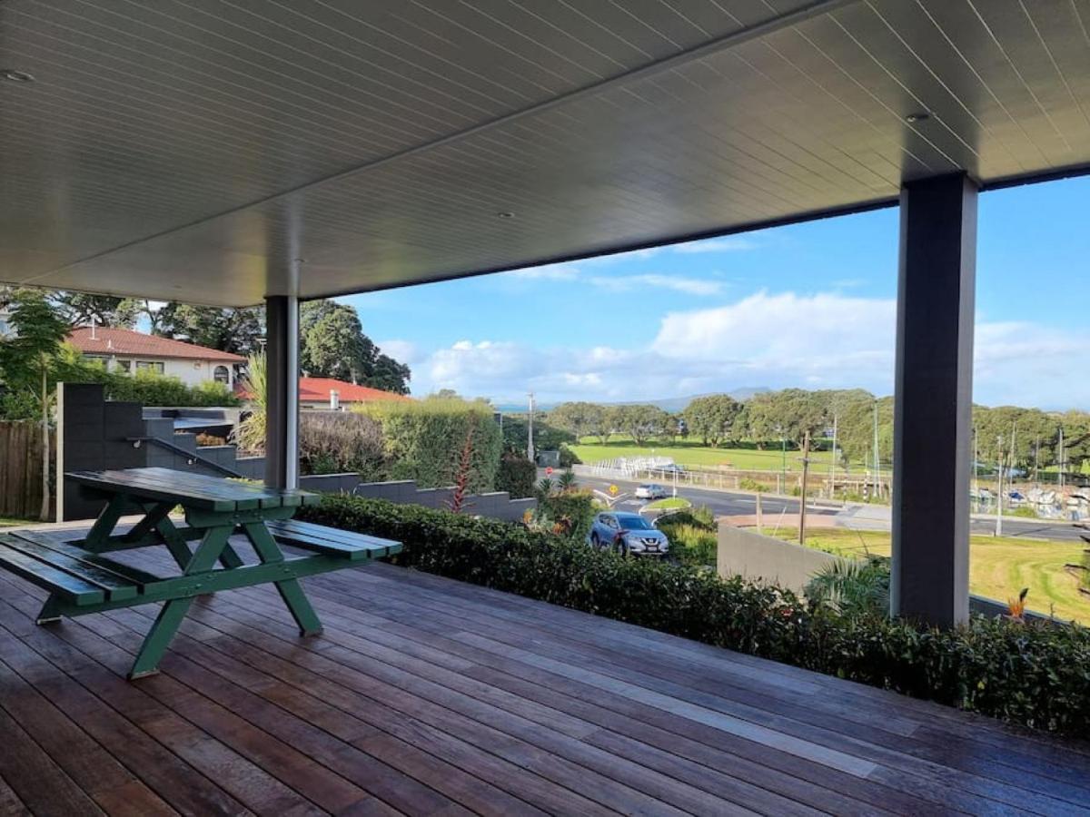 Fabulous Castor Bay 1 Bedroom With Views And Skytv Auckland Buitenkant foto